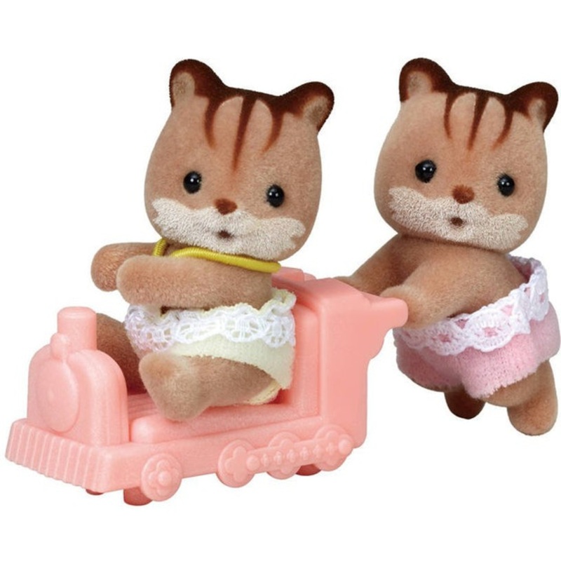 SF Walnut Squirrel Twins