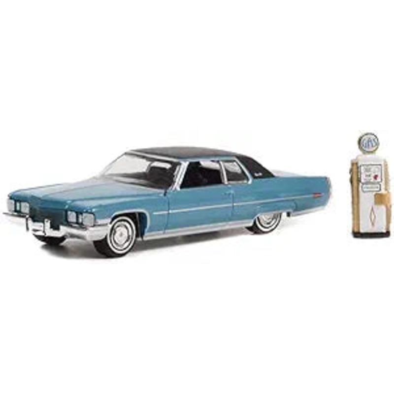 GL 1972 Chevrolet Coupe DeVille with Pump