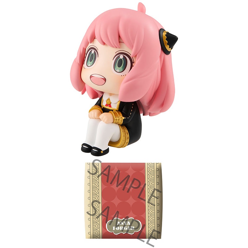 SPY  FAMILY MEGAHOUSE Look up Anya Forgerwith gift